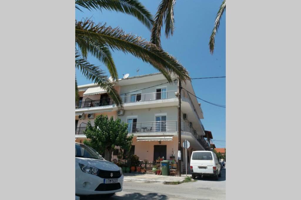 Zefis Appartment Ouranoupoli Buitenkant foto